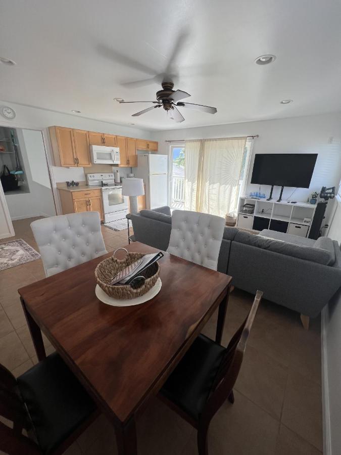 Kailani Loft, Kailua Coconut Grove 1-Bedroom Екстер'єр фото